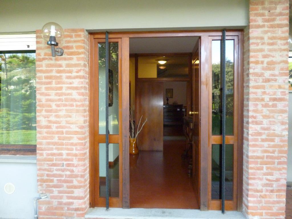 Il Geranio Villa Tirrenia Luaran gambar