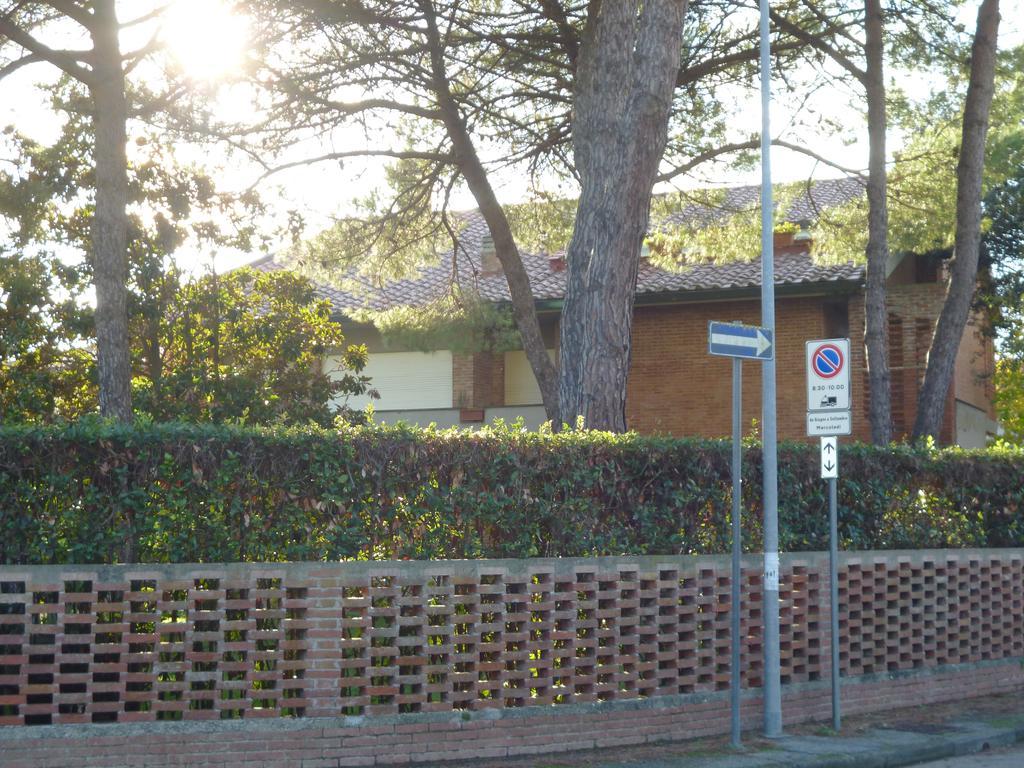 Il Geranio Villa Tirrenia Luaran gambar