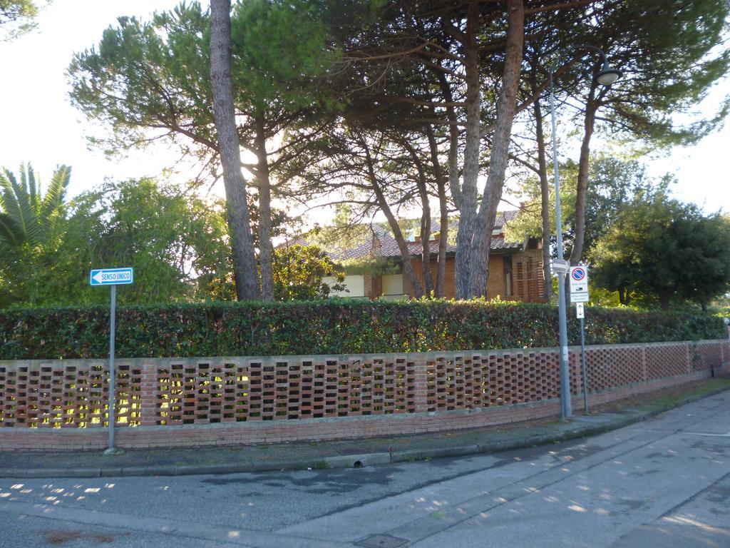 Il Geranio Villa Tirrenia Luaran gambar
