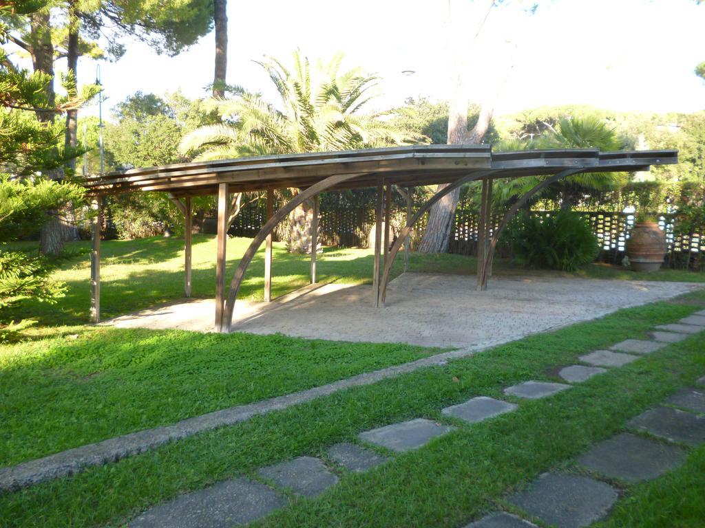 Il Geranio Villa Tirrenia Luaran gambar