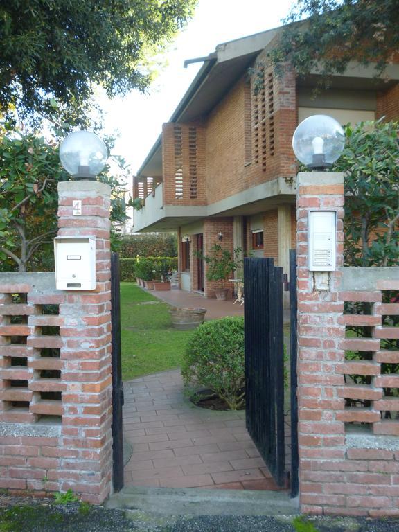 Il Geranio Villa Tirrenia Luaran gambar