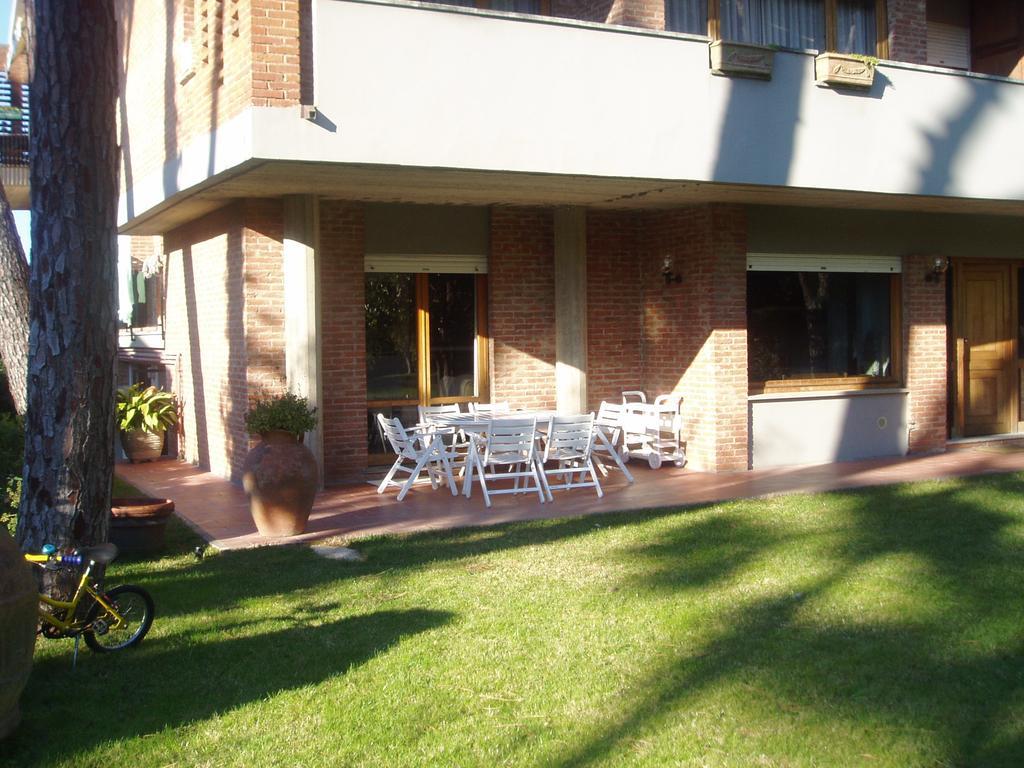 Il Geranio Villa Tirrenia Luaran gambar